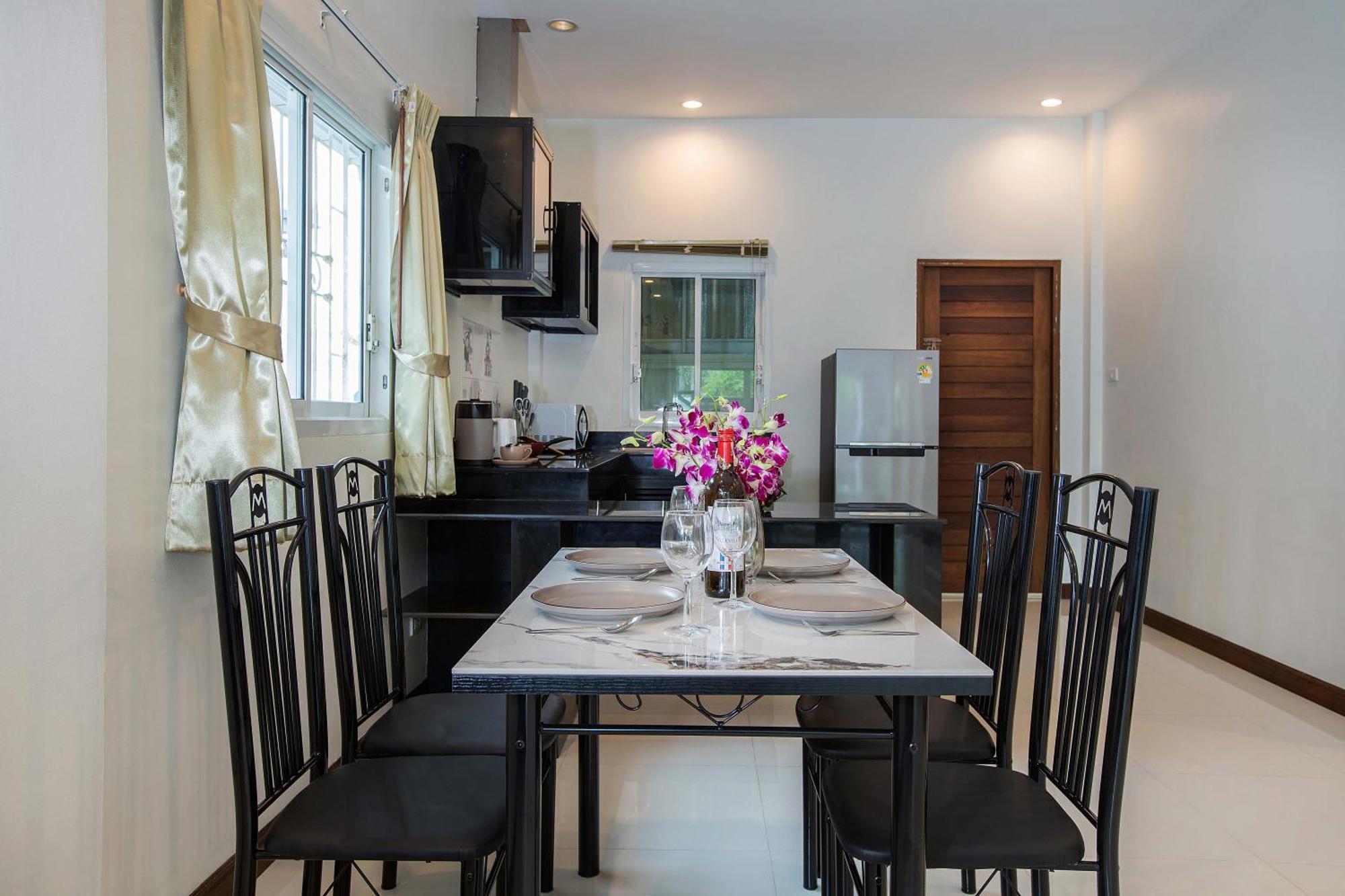 Family 2Br Villa Lancelot 3 With Jacuzzi Pool, Just 10 Min Drive Naiharn And Rawai Ban Saiyuan Eksteriør billede